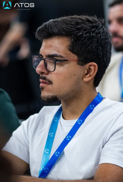 Rodrigo Silva em formação — Atos Educação